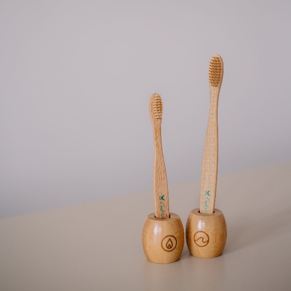 Oval Bamboo Toothbrush Holder